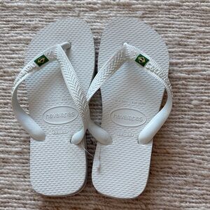 Havaianas White Flip Flops with Brazilian Flag Detail